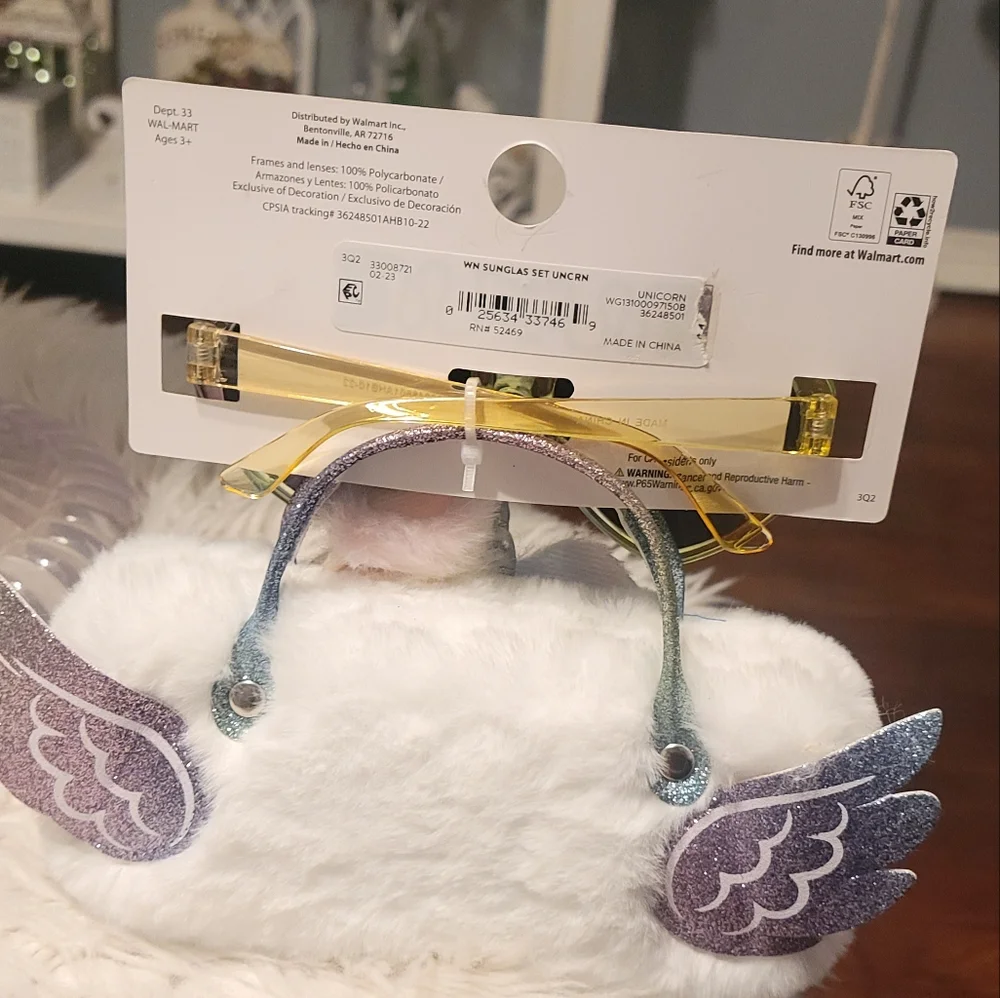 Wonder Nation Kids Heart Sunglasses With Unicorn Carrying Case